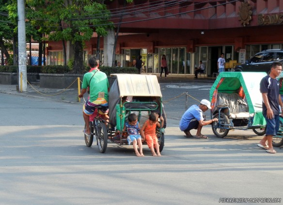 tricycle_enfants_manille